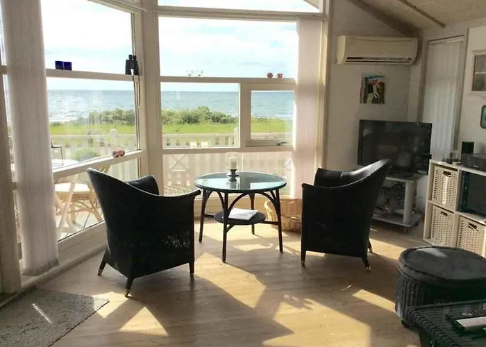 Lovely Panoramic View Over The Sea Дом отдыха *