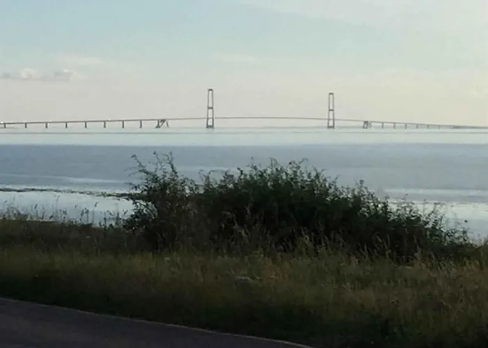 Дом отдыха Lovely Panoramic View Over The Sea